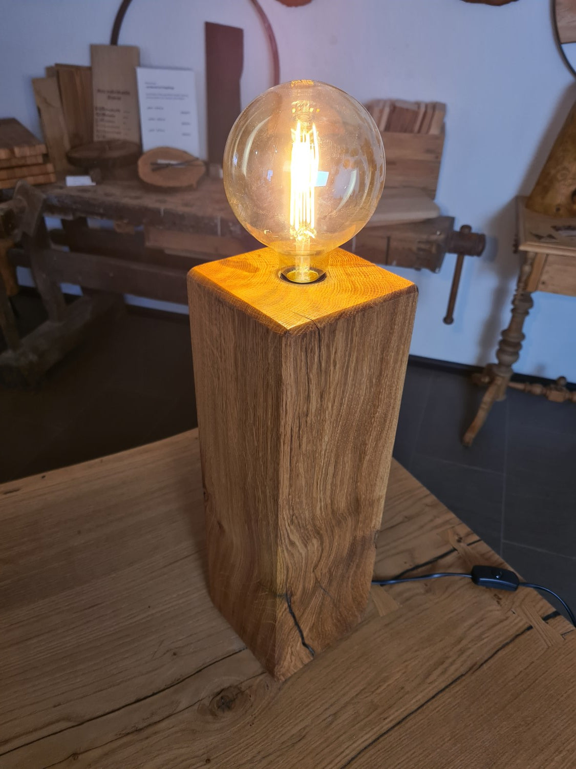 Tischleuchte / Lampe / LED / Eiche geölt / in verschiedenen Größen
