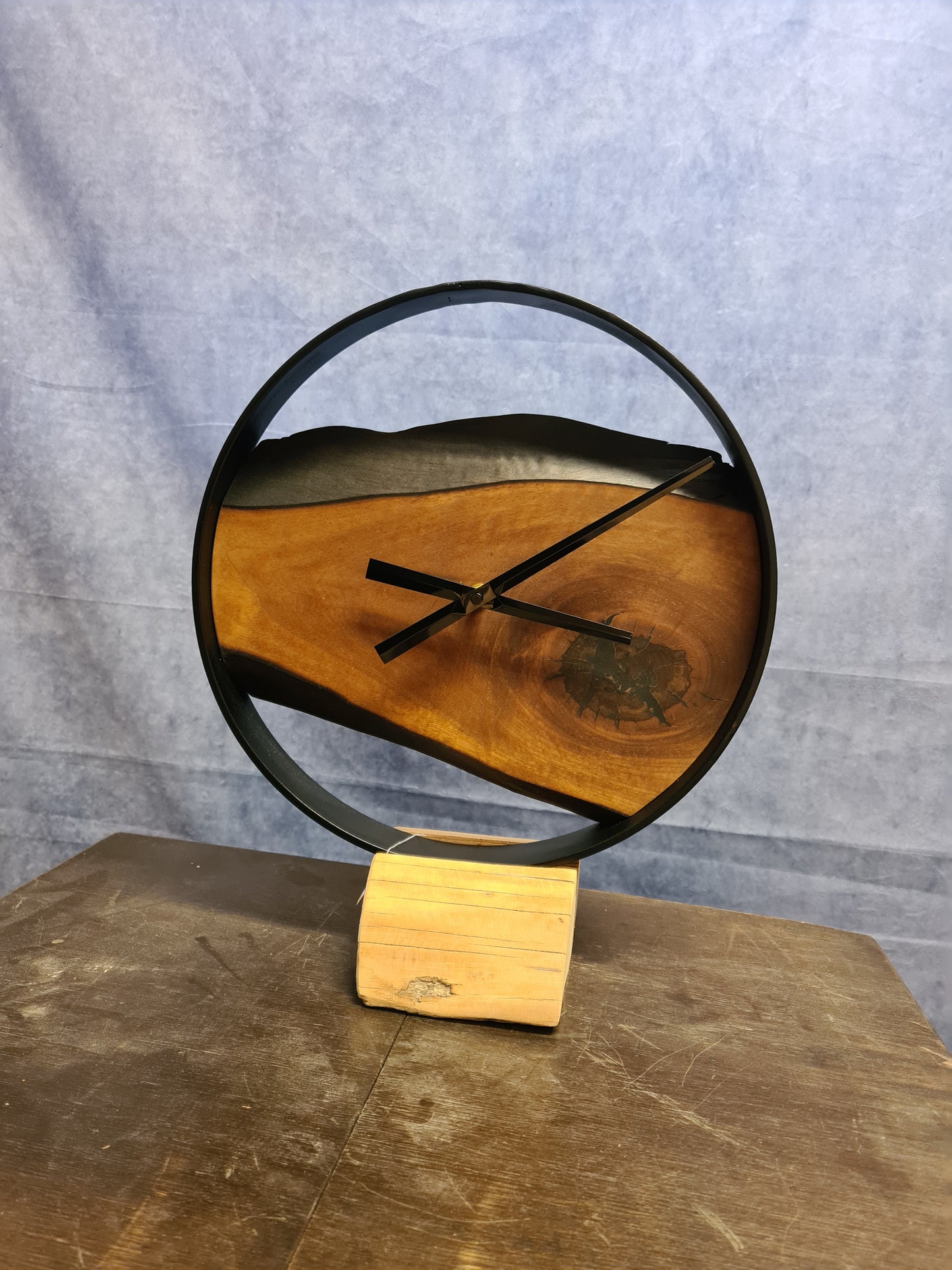Wanduhr Eiche | Holz & Metall | Rund | Klein 35 cm