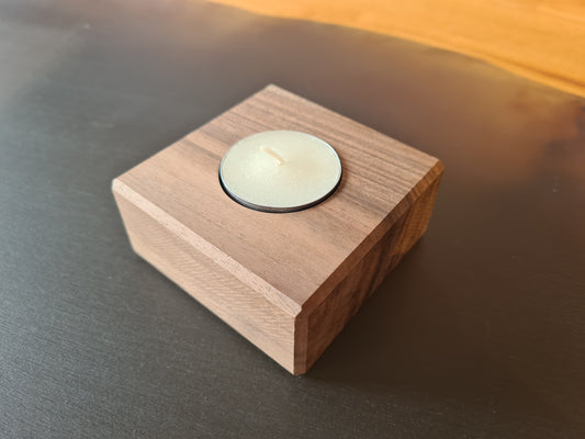 Teelichthalter Eckig in Nussbaum oder Eiche - inkl. Teelicht