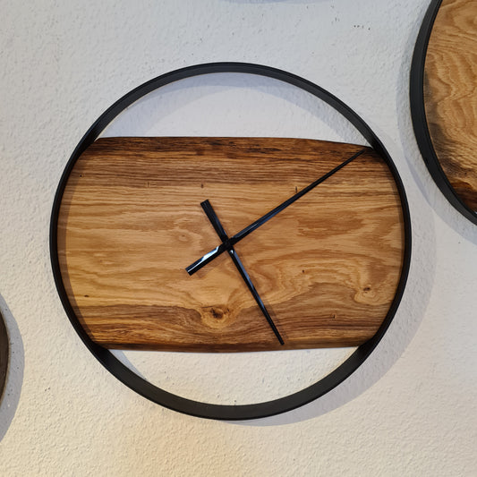 Wanduhr Rund | Eiche | Mittel 50 cm | Uhr aus Holz & Metall