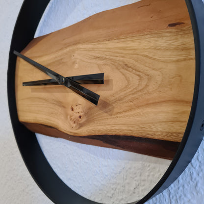 Wanduhr Rüster | Holz & Metall | Rund | Klein 35 cm