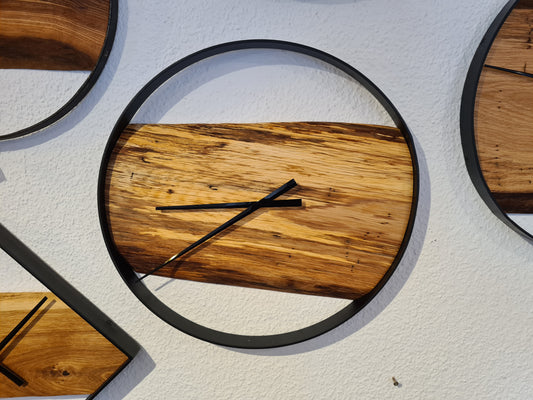 Wanduhr Rund | Eiche | Mittel 50 cm | Uhr aus Holz & Metall