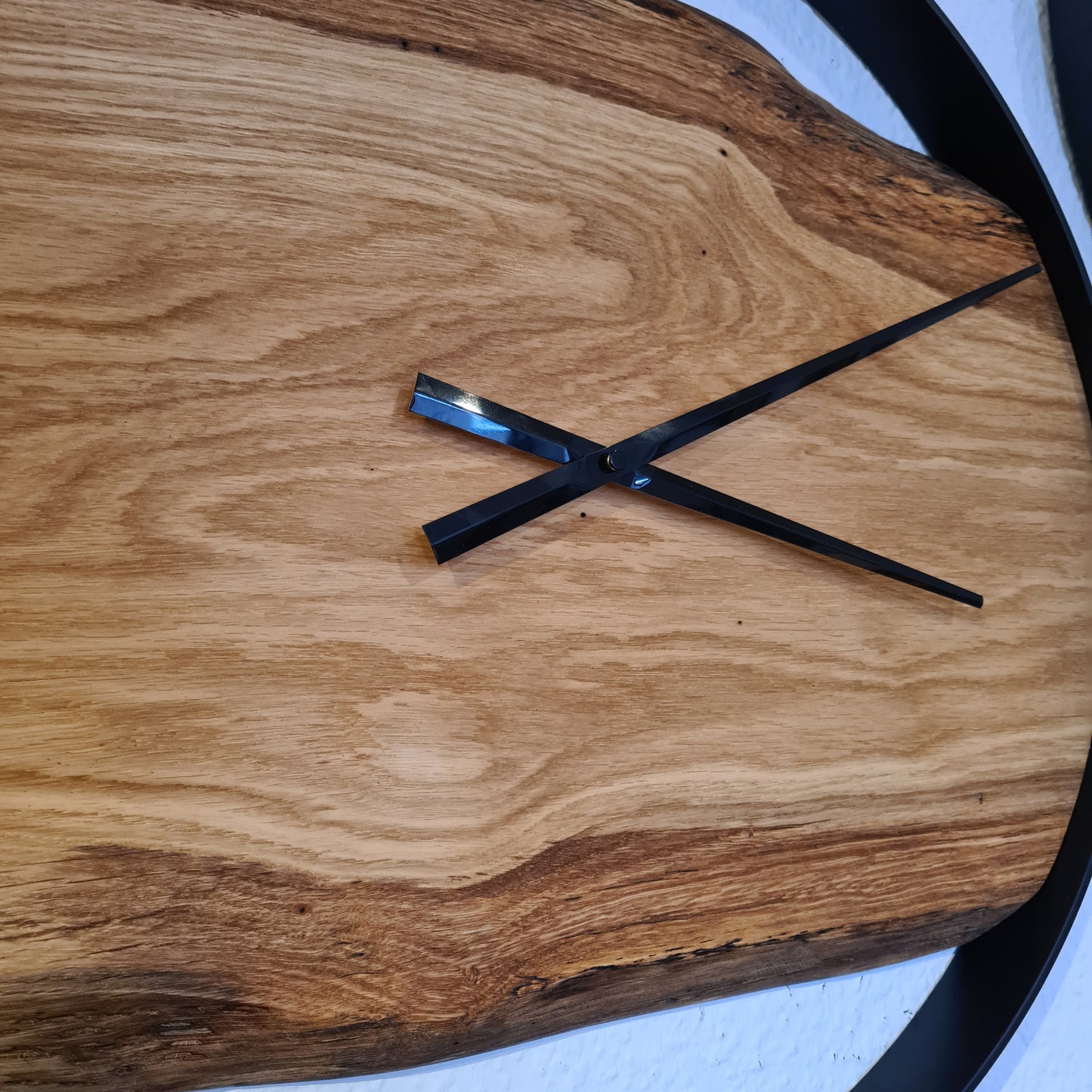 Wanduhr Rund | Eiche | Mittel 50 cm | Uhr aus Holz & Metall