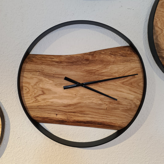 Wanduhr Rund | Eiche | Mittel 50 cm | Uhr aus Holz & Metall