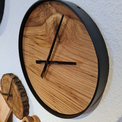 Wanduhr Eiche | Holz & Metall | Rund | Klein 35 cm