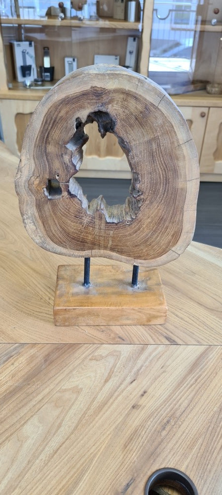 Dekofigur "Ring" auf Holzfuß Teak natur Bild 1